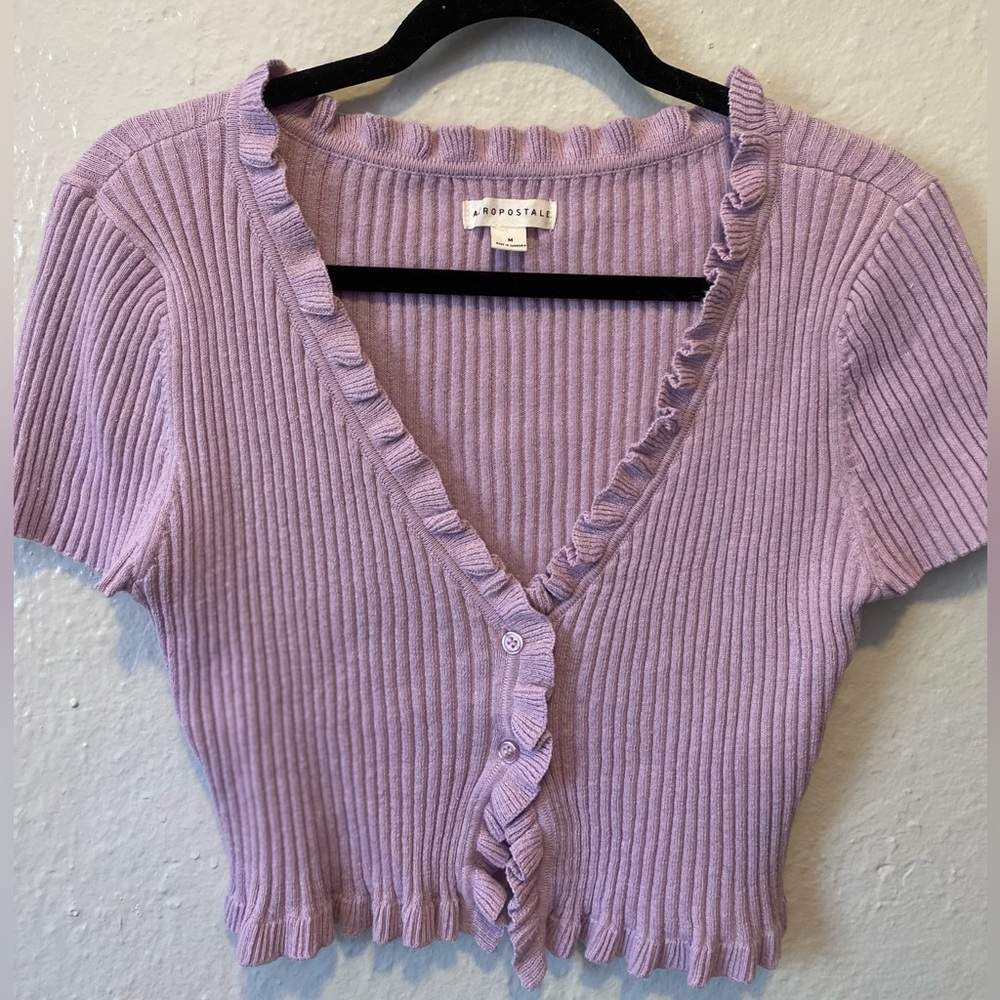AEROPOSTALE CROPPED PURPLE RUFFLE TOP